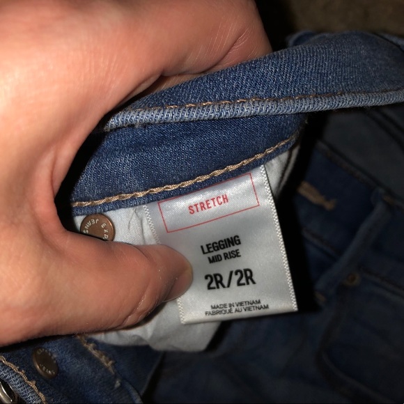 Express Jeans - Size 2 Regular, Mid Rise Stretch - Picture 2 of 4